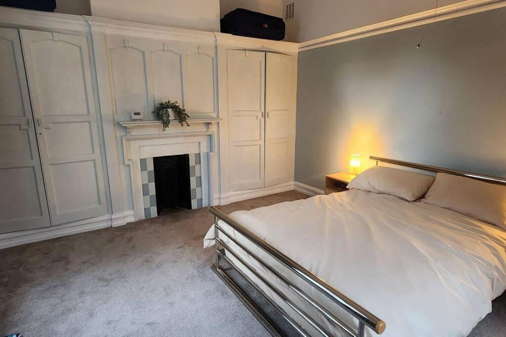 Spacious Guest Flat Near Roundhay Park Leeds  Zewnętrze zdjęcie
